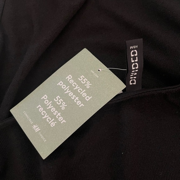 Black Sleeveless Halter Sheath Dress - Picture 3 of 4